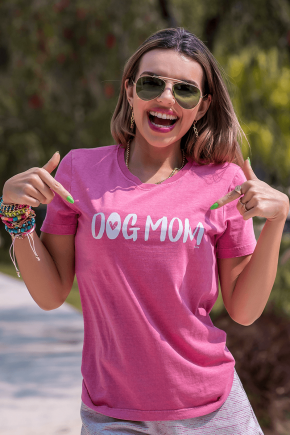 02f0125 14 camiseta estonada dog mom rosa 2